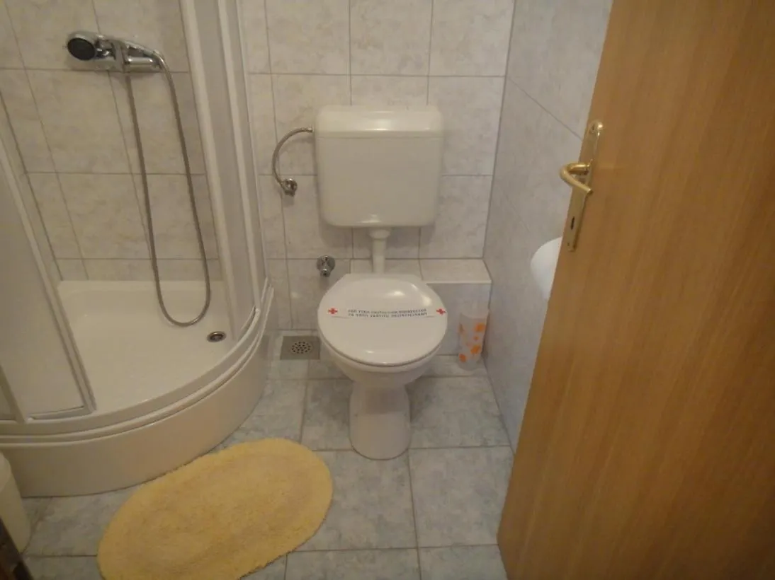 Apartments Roko Kaštela 0*,